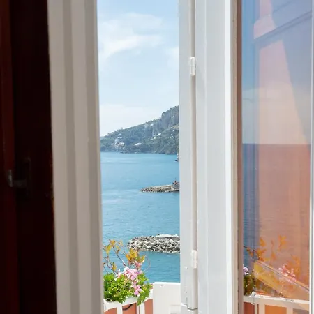 Bed & Breakfast Donna Giulia 4*