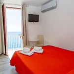 Oda ve Kahvaltı Donna Giulia 4*