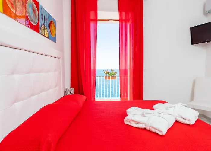 唐娜·朱利亚酒店 4* 阿马尔菲