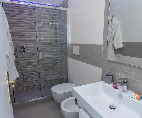 住宿加早餐酒店 唐娜·朱利亚酒店 4*