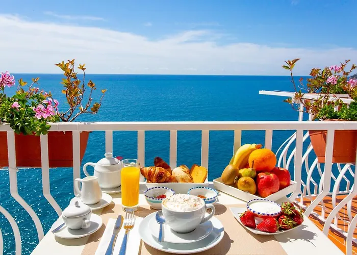 唐娜·朱利亚酒店 住宿加早餐酒店 4*