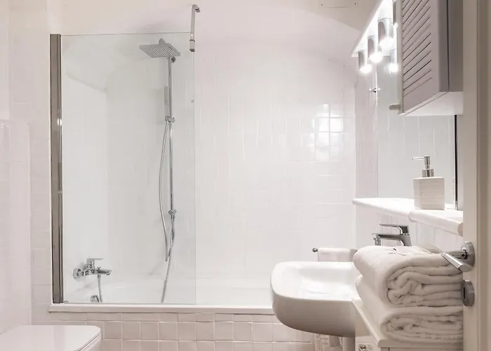 唐娜·朱利亚酒店 4*