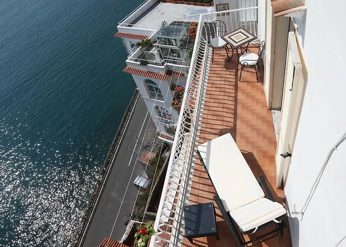 住宿加早餐酒店 唐娜·朱利亚酒店 4*