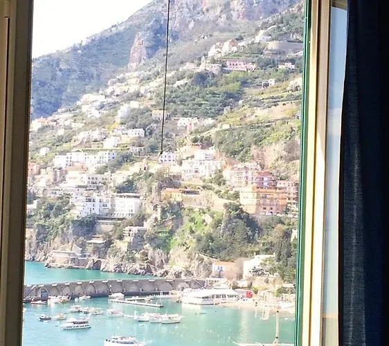 唐娜·朱利亚酒店 住宿加早餐酒店